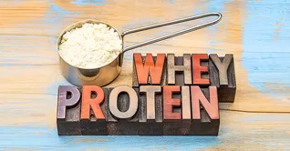 پروتئین وی برای لاغری؛ نحوه و زمان مناسب مصرف