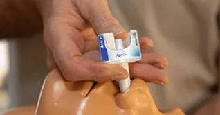 سازمان غذا و داروی آمریکا یک اسپری بینی را برای درمان شوک آنافیلاکسی تأیید کرد!