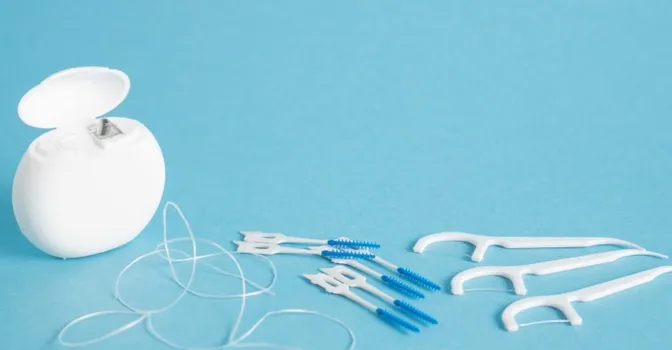 راهنمای کامل استفاده از نخ دندان