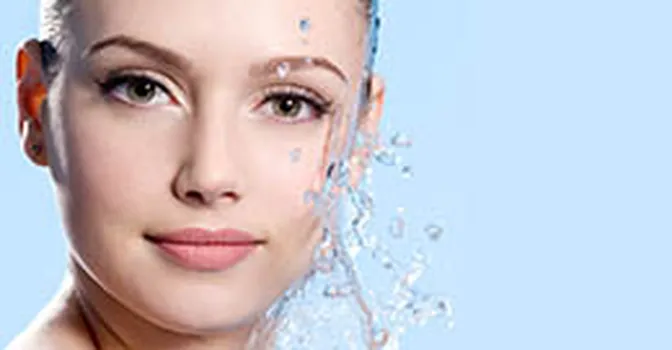 بهترین روش های آبرسانی پوست؛ از سنتی تا صنعتی!