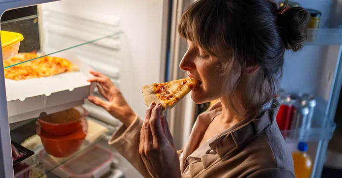 دلایل اشتهای کاذب و راه‌های مقابله با آن