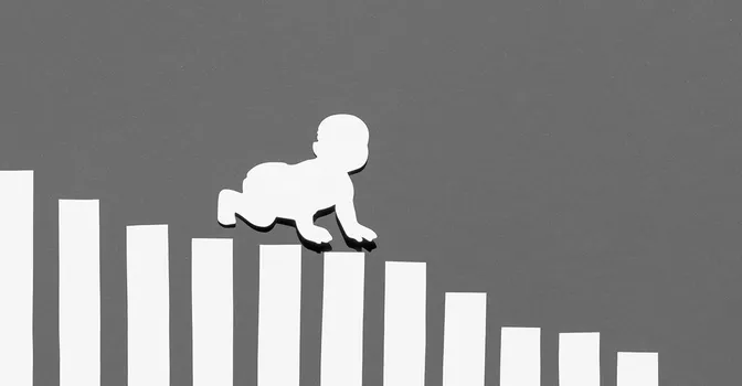 راهنمای درمان تاخیر رشد کودکان؛ چه زمانی باید نگران باشیم؟