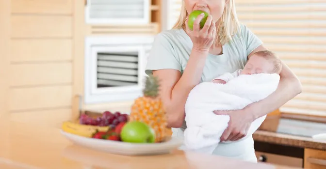 رژیم غذایی مادر برای رفلاکس نوزاد