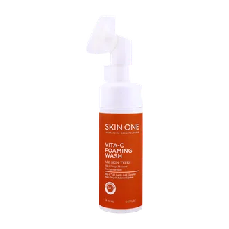 تصویر فوم شوینده ویتامین سی اسکین وان